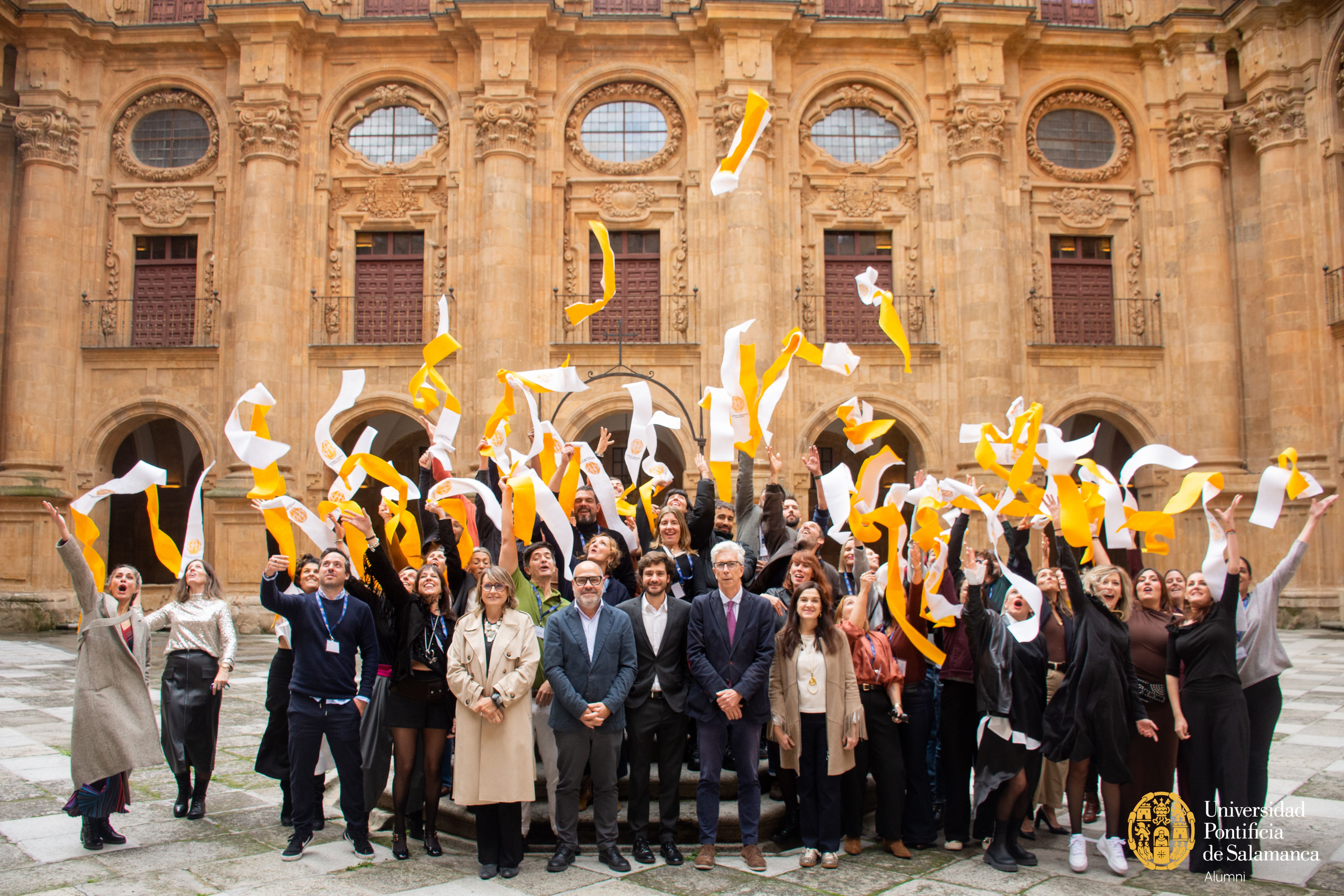 Antiguos Alumnos de la Promoción 2000-2025 de Comunicación celebran su XX Aniversario
