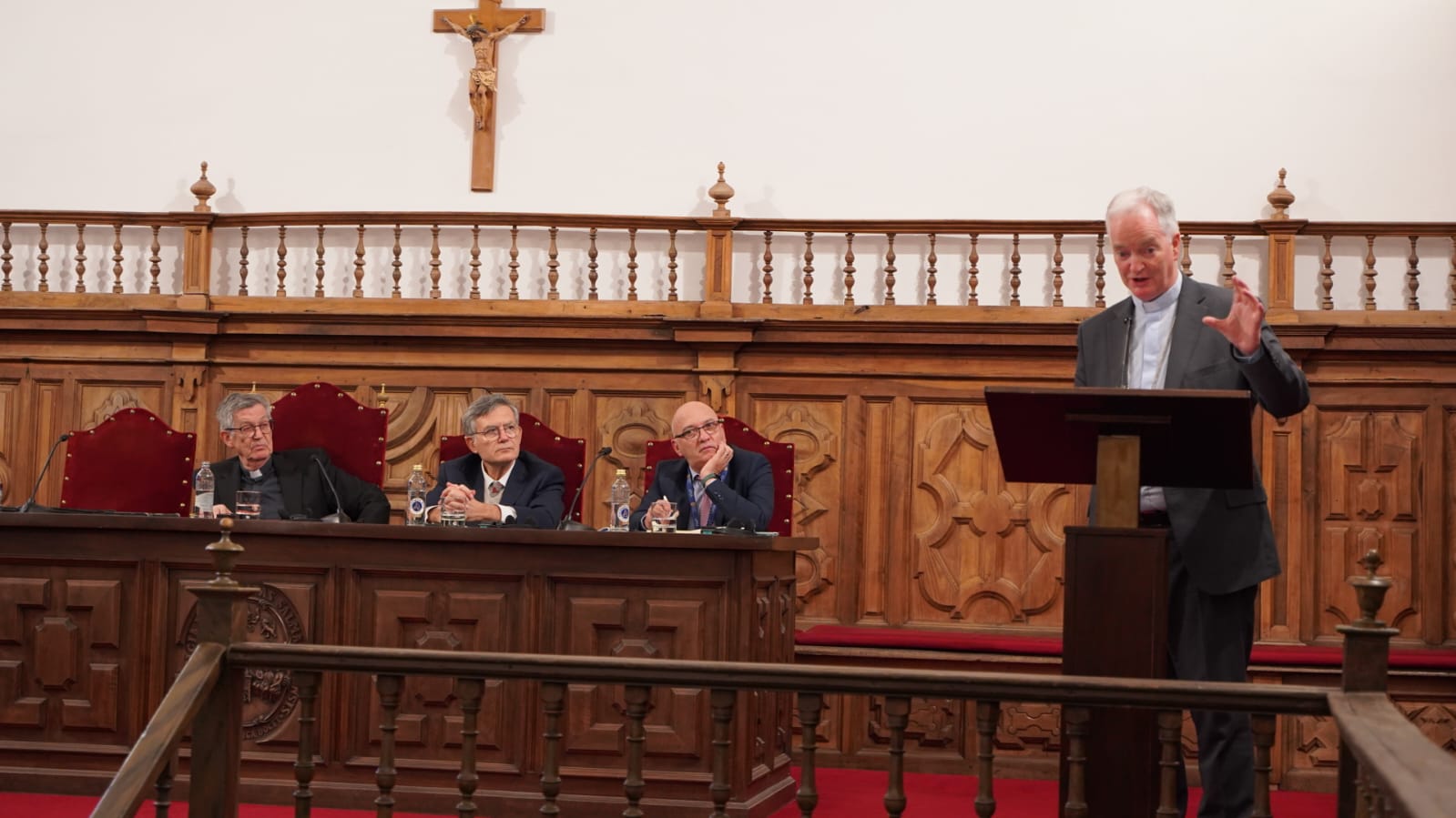 Congreso Com. Interna Mons. Tighe.jpeg