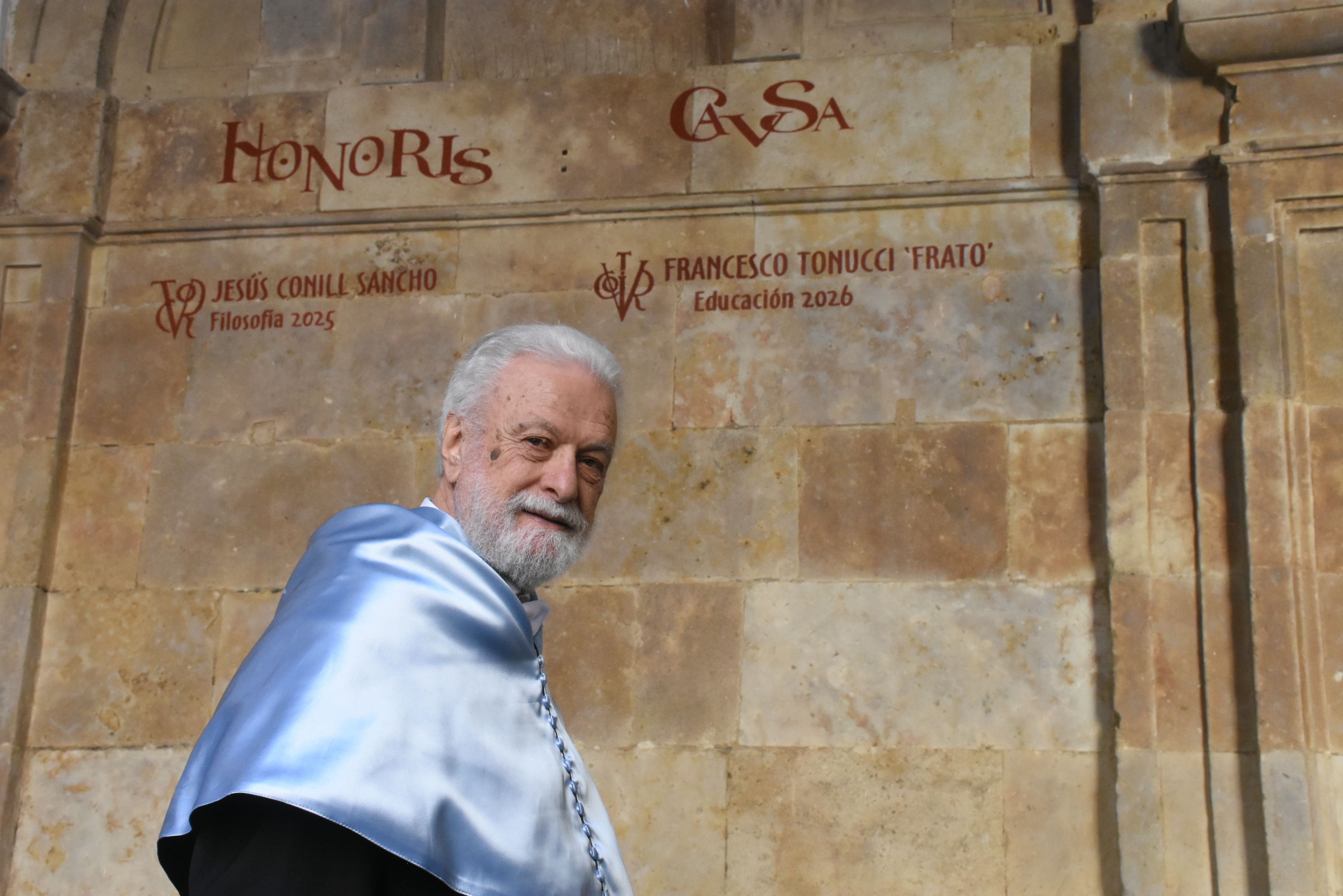 Francesco Tonucci: “Vivimos una segunda pandemia, la de los móviles, y la vacuna es que los niños jueguen fuera de casa”