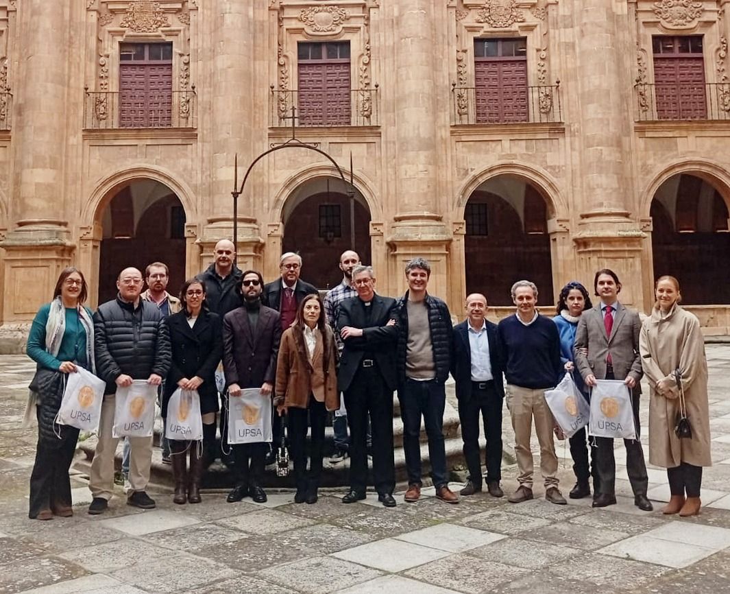 Estudiantes del Grado en Filosofía 'online' visitan la Universidad