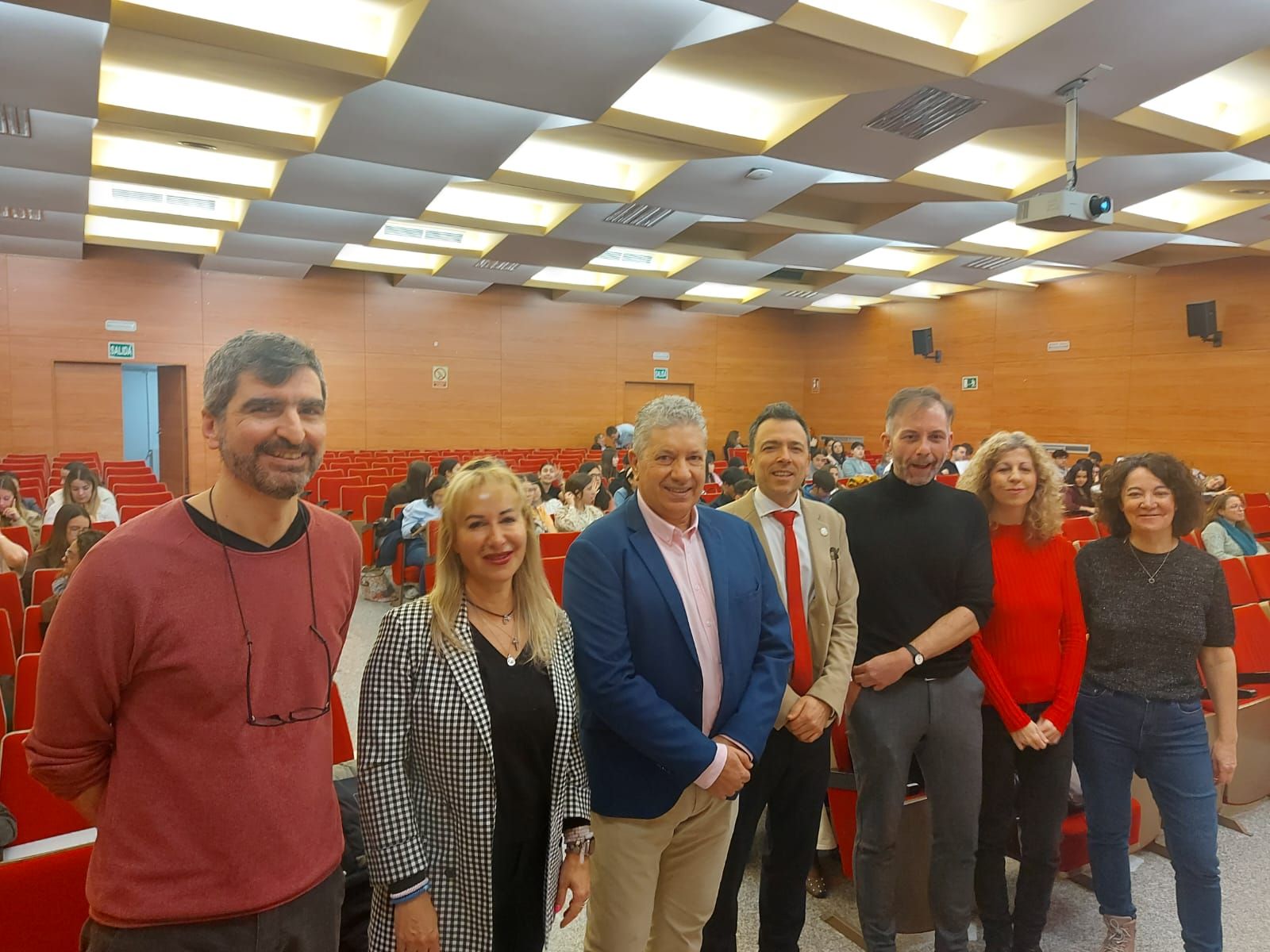 Educación dedica unas jornadas a profundizar en el uso de la voz y las habilidades de comunicación en el entorno educativo