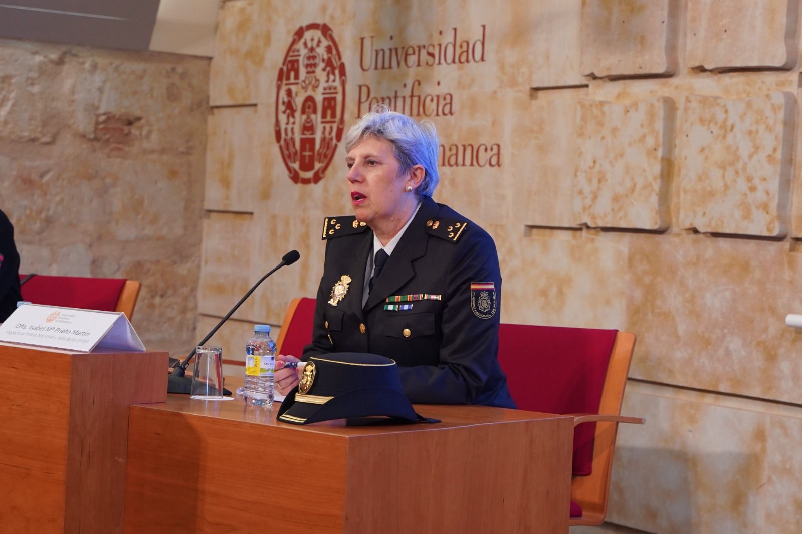 Policía.jpeg