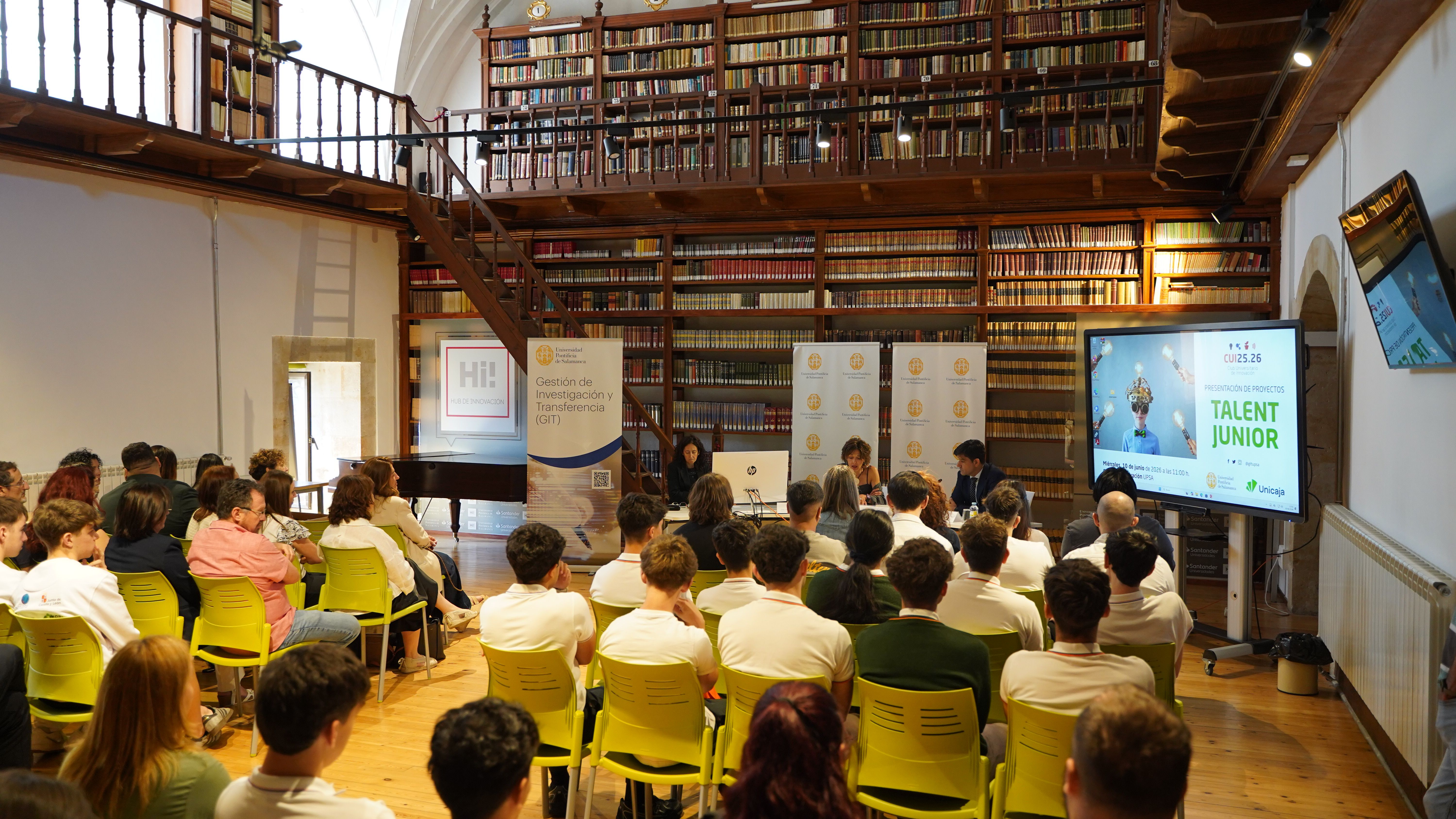 La UPSA y Unicaja distinguen once proyectos de impacto social e innovación tecnológica ideados por alumnos de centros educativos de Salamanca