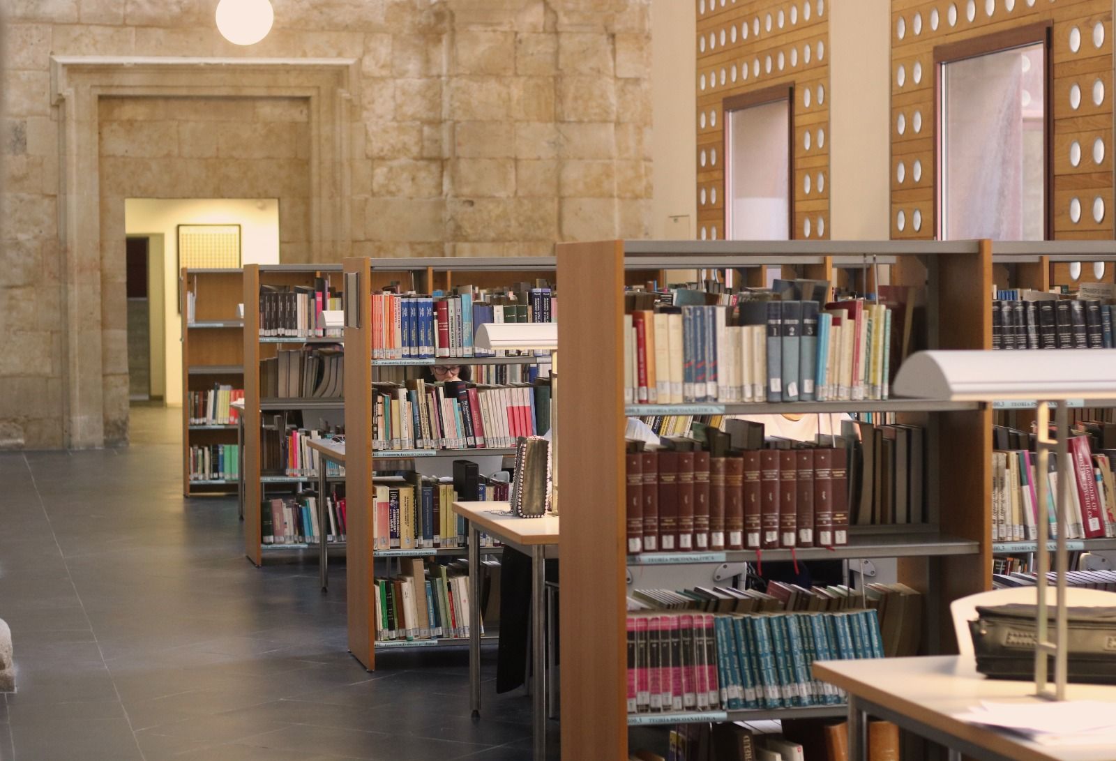 Sistemas de reserva y cita previa en las bibliotecas para los servicios presenciales 